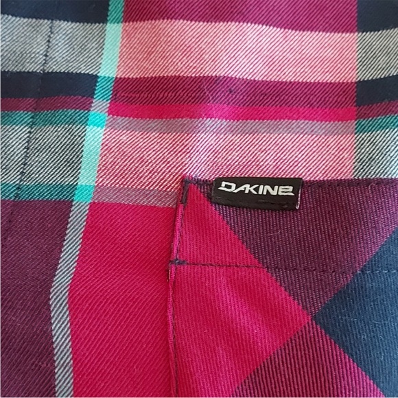 Dakine Pink Plaid button down shirt - Sz M - Picture 2 of 4